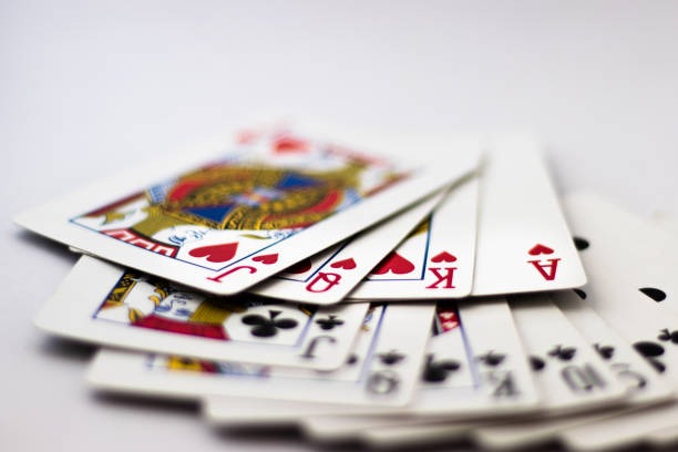 Medusa II betting interface and dealer interaction